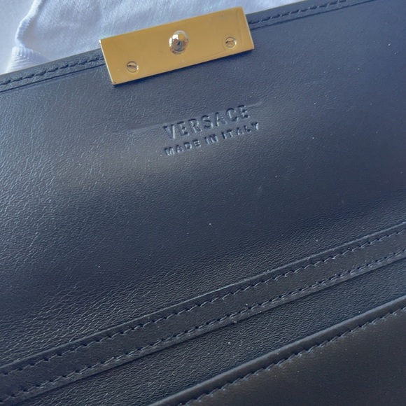 Authentic Versace Wallet and chain WOC clutch bag - Picture 5 of 11